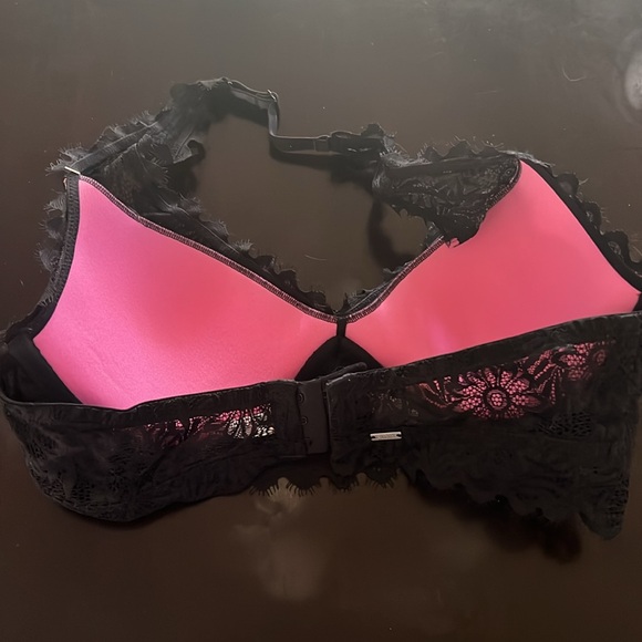 PINK Lace Bralette Lightly Lined Black Halter - Medium - Picture 2 of 4